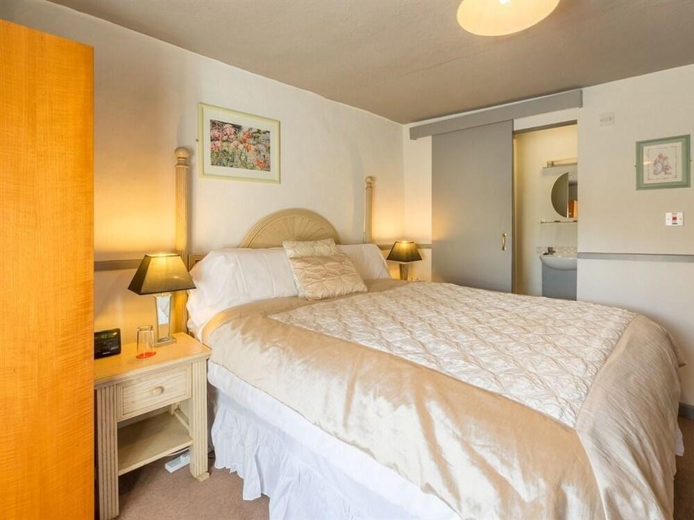 The Cross Keys Inn Тибей Экстерьер фото
